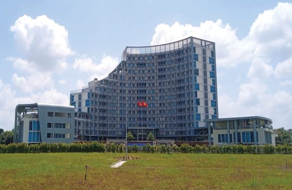 Gạch Taicera đã được dùng ở Trung tâm Hành chính tập trung Vĩnh Long