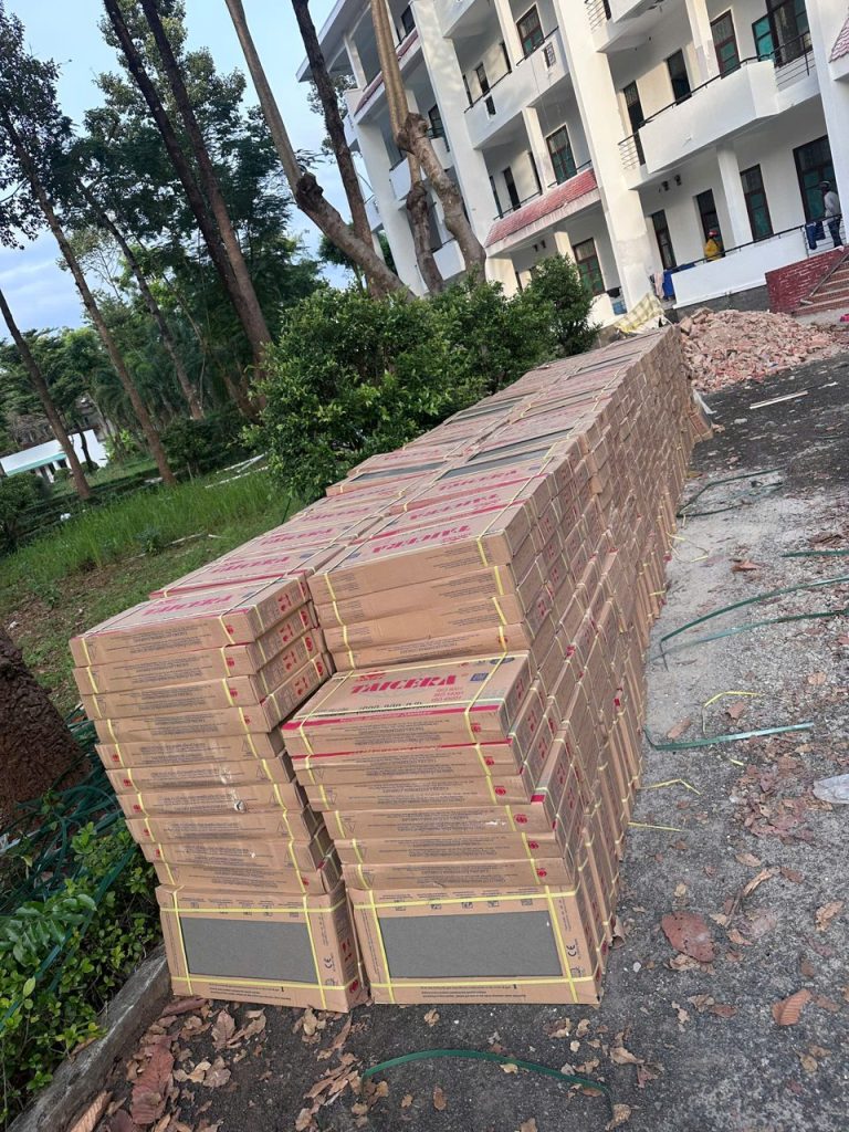 Thùng gạch Taicera tại Trường Cao đẳng Bình Phước